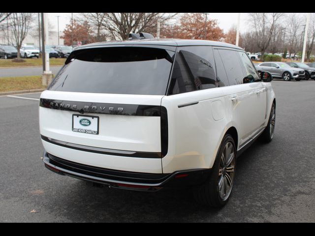 2025 Land Rover Range Rover SE