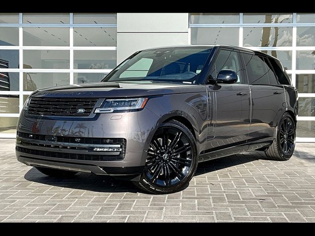 2025 Land Rover Range Rover SE