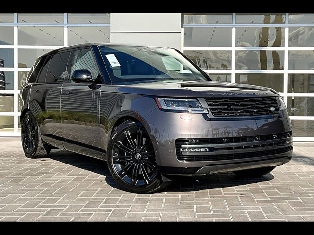 2025 Land Rover Range Rover SE