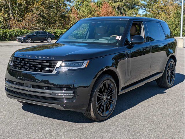 2025 Land Rover Range Rover SE