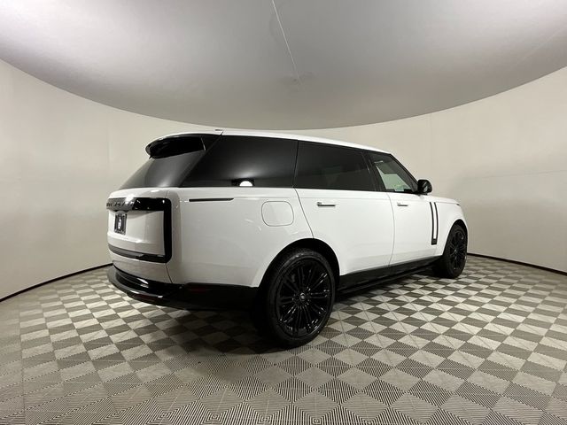 2025 Land Rover Range Rover SE