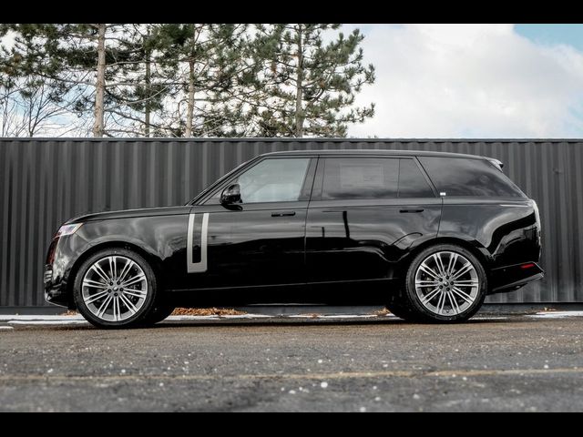 2025 Land Rover Range Rover SE