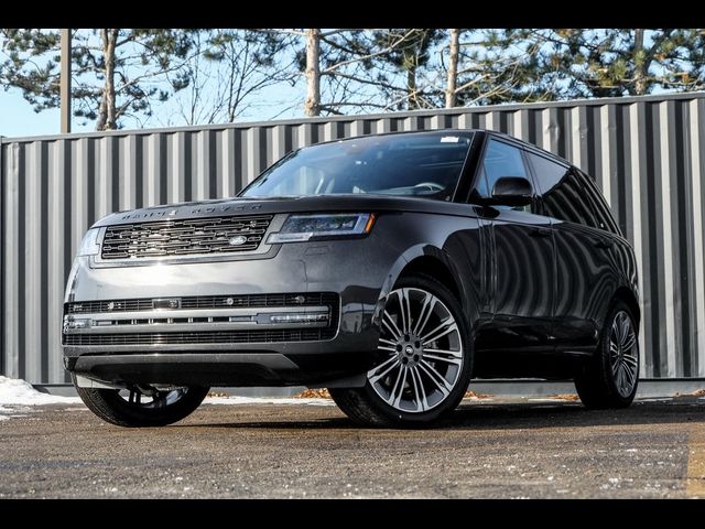 2025 Land Rover Range Rover SE