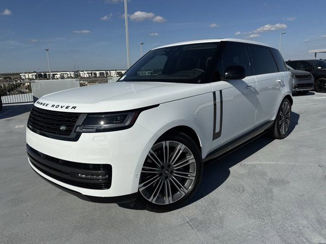 2025 Land Rover Range Rover SE