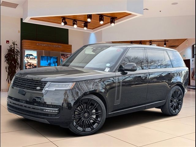 2025 Land Rover Range Rover SE