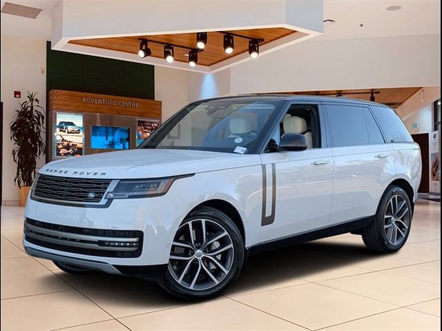 2025 Land Rover Range Rover SE