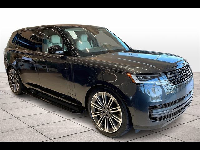 2025 Land Rover Range Rover SE