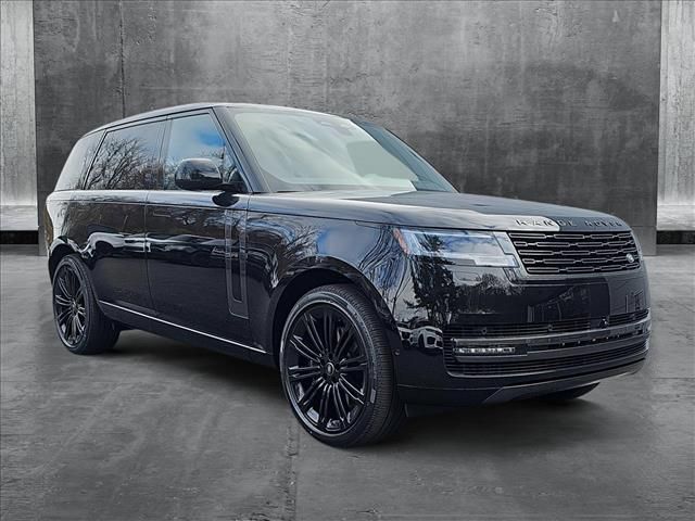 2025 Land Rover Range Rover SE