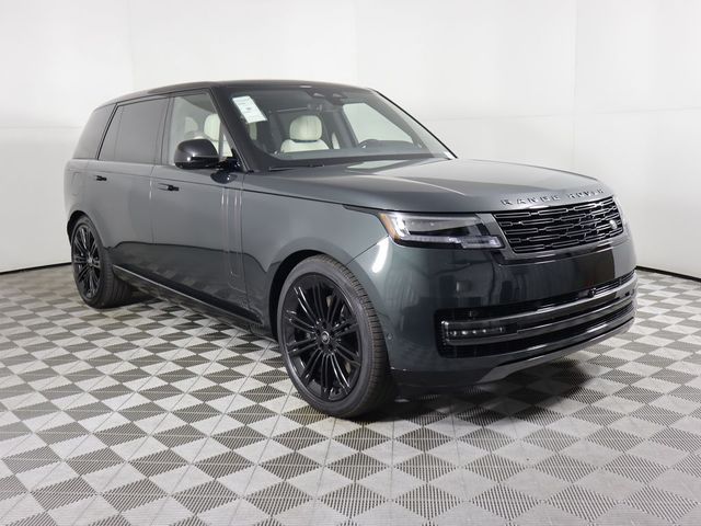 2025 Land Rover Range Rover SE