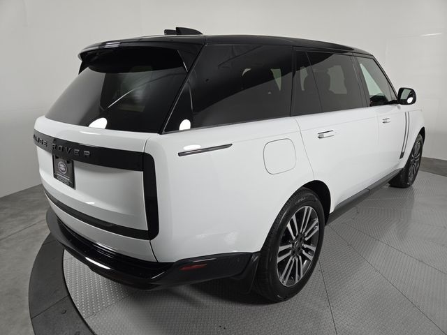 2025 Land Rover Range Rover SE