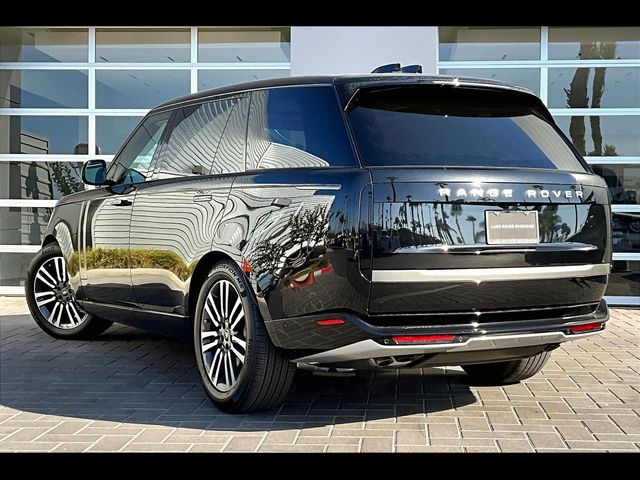 2025 Land Rover Range Rover SE