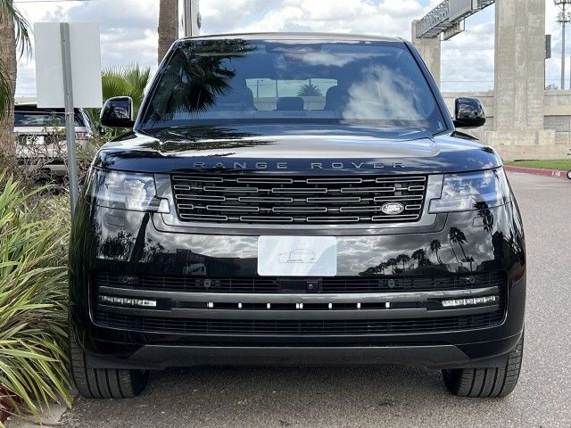 2025 Land Rover Range Rover SE