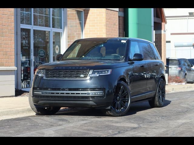 2025 Land Rover Range Rover SE