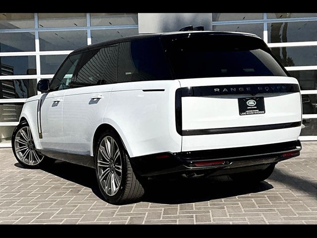 2025 Land Rover Range Rover SE