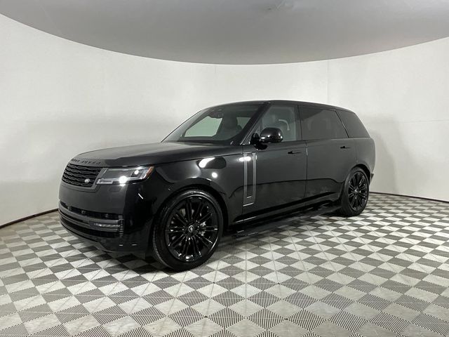 2025 Land Rover Range Rover SE