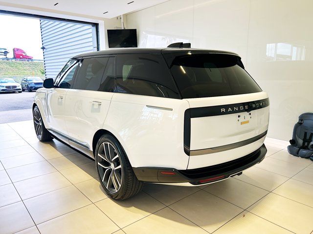 2025 Land Rover Range Rover SE