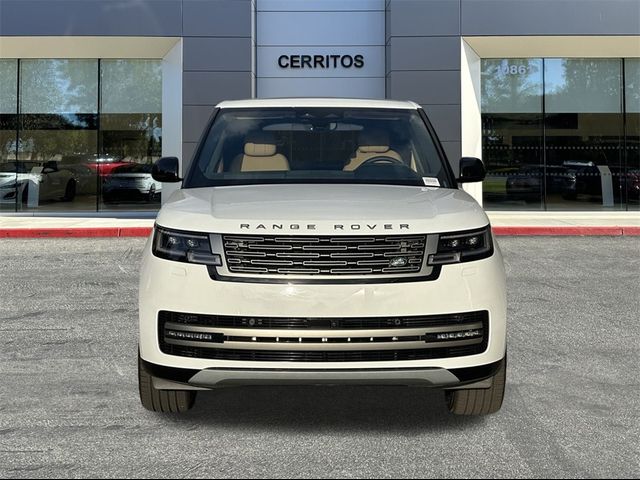 2025 Land Rover Range Rover SE