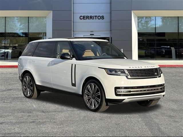 2025 Land Rover Range Rover SE