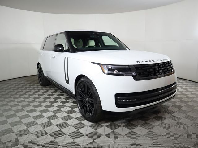 2025 Land Rover Range Rover SE