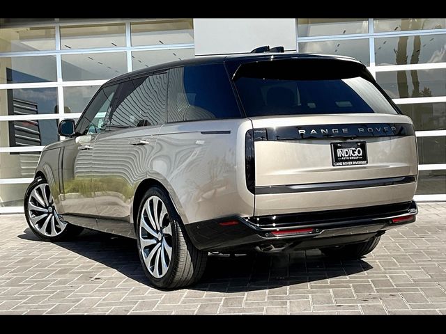 2025 Land Rover Range Rover SE