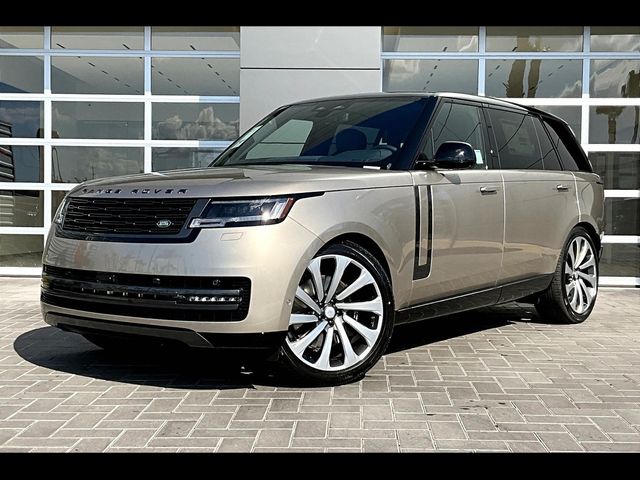 2025 Land Rover Range Rover SE