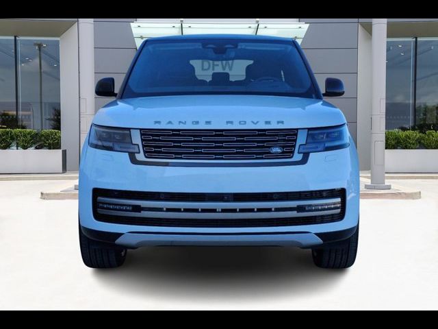 2025 Land Rover Range Rover SE