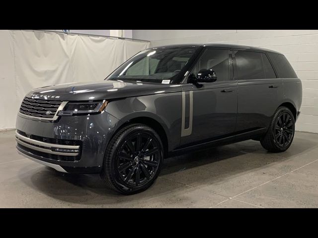 2025 Land Rover Range Rover SE