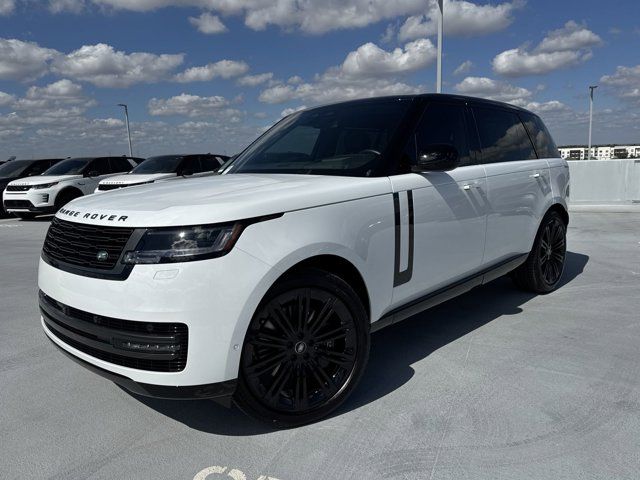 2025 Land Rover Range Rover SE