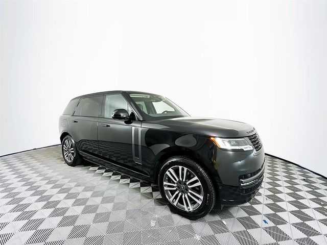 2025 Land Rover Range Rover SE