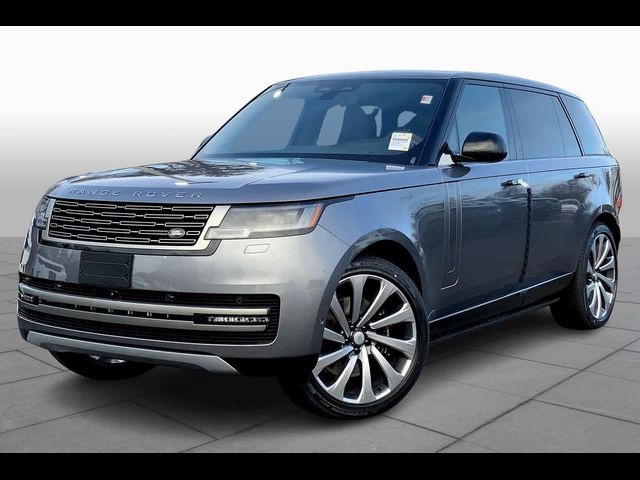 2025 Land Rover Range Rover SE