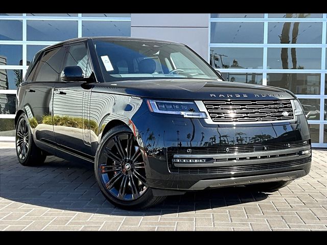 2025 Land Rover Range Rover SE