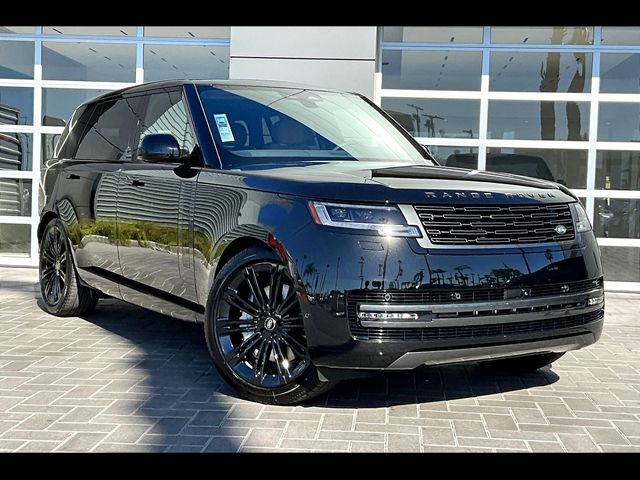 2025 Land Rover Range Rover SE