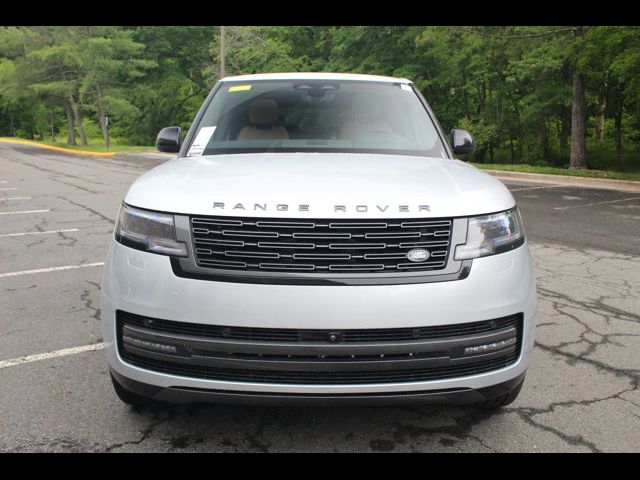 2025 Land Rover Range Rover SE