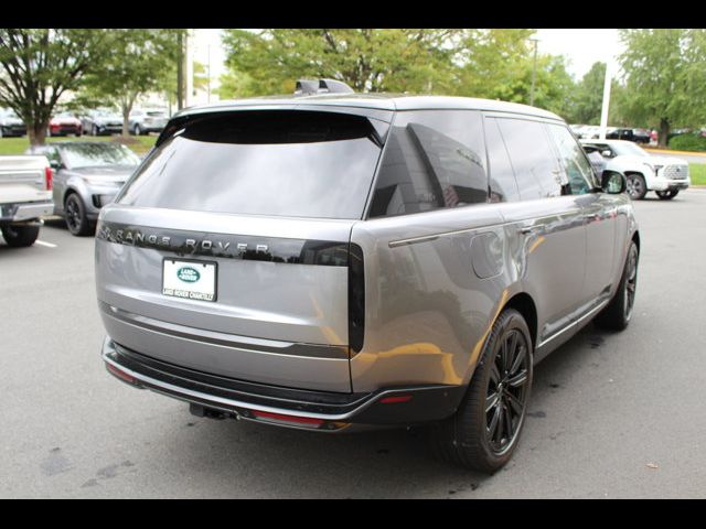 2025 Land Rover Range Rover SE