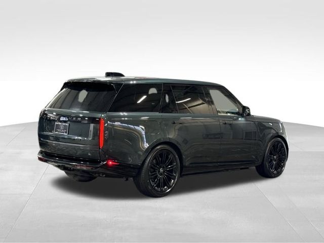 2025 Land Rover Range Rover SE