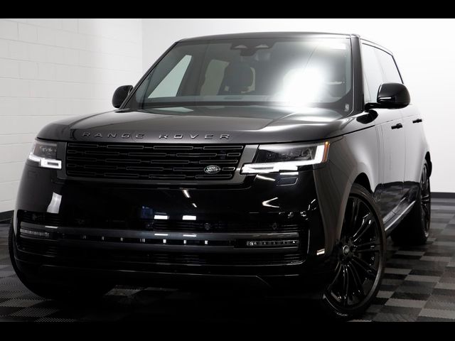 2025 Land Rover Range Rover SE