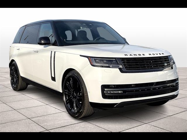 2025 Land Rover Range Rover SE