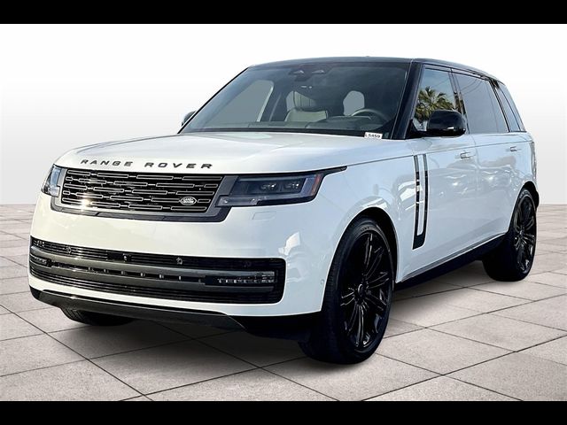 2025 Land Rover Range Rover SE