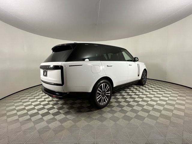 2025 Land Rover Range Rover SE