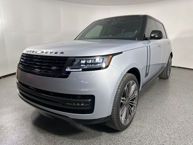 2025 Land Rover Range Rover SE