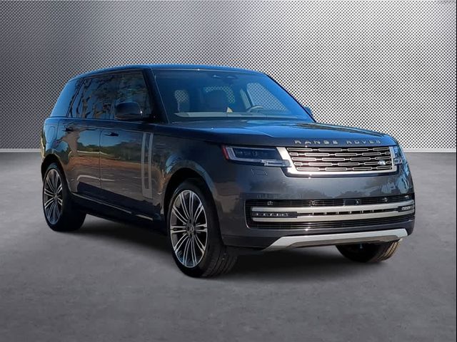 2025 Land Rover Range Rover SE