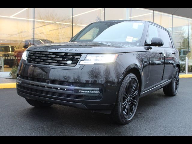 2025 Land Rover Range Rover SE