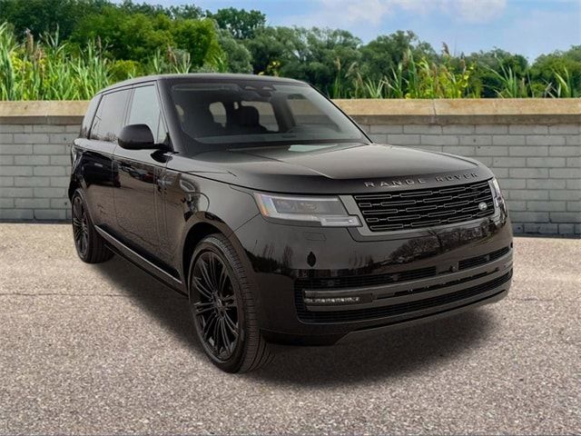 2025 Land Rover Range Rover SE