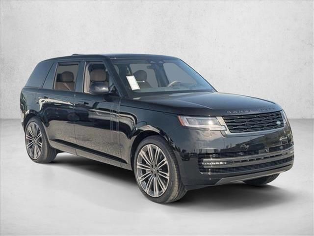 2025 Land Rover Range Rover SE