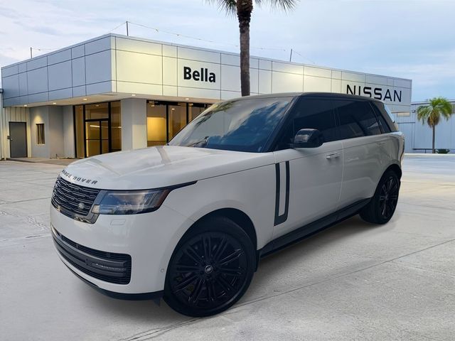 2025 Land Rover Range Rover SE