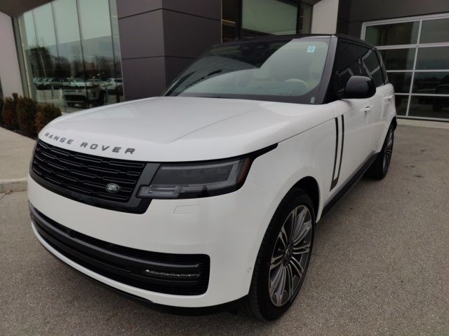 2025 Land Rover Range Rover SE