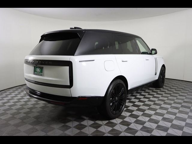 2025 Land Rover Range Rover SE