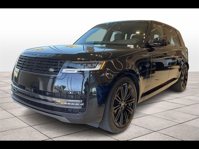 2025 Land Rover Range Rover SE