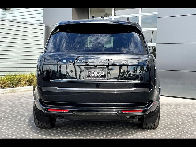 2025 Land Rover Range Rover SE