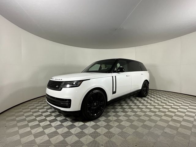 2025 Land Rover Range Rover SE